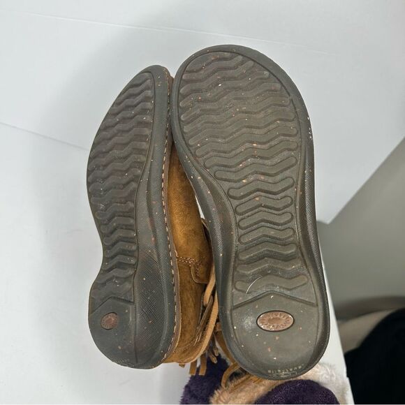 UGG Brown Winter Boots Suede Ankle Style - Picture 5 of 10